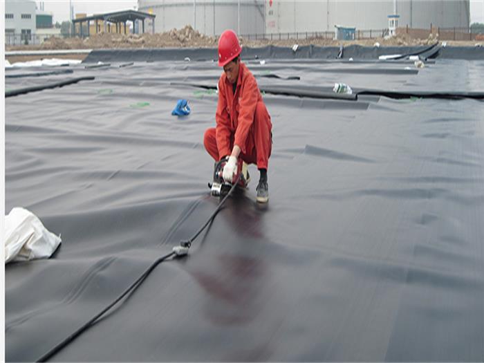 土工膜常见焊接方法