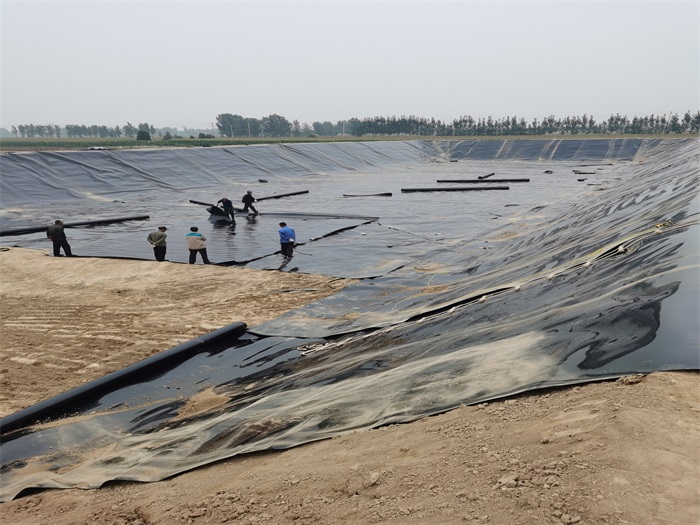 土工膜铺设施工简便降低工程造价