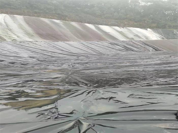 防渗膜能适应寒冷气候吗